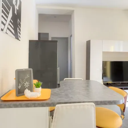 Apartment Joli 2 Pieces Emplacement Ideal Pietonne Nice